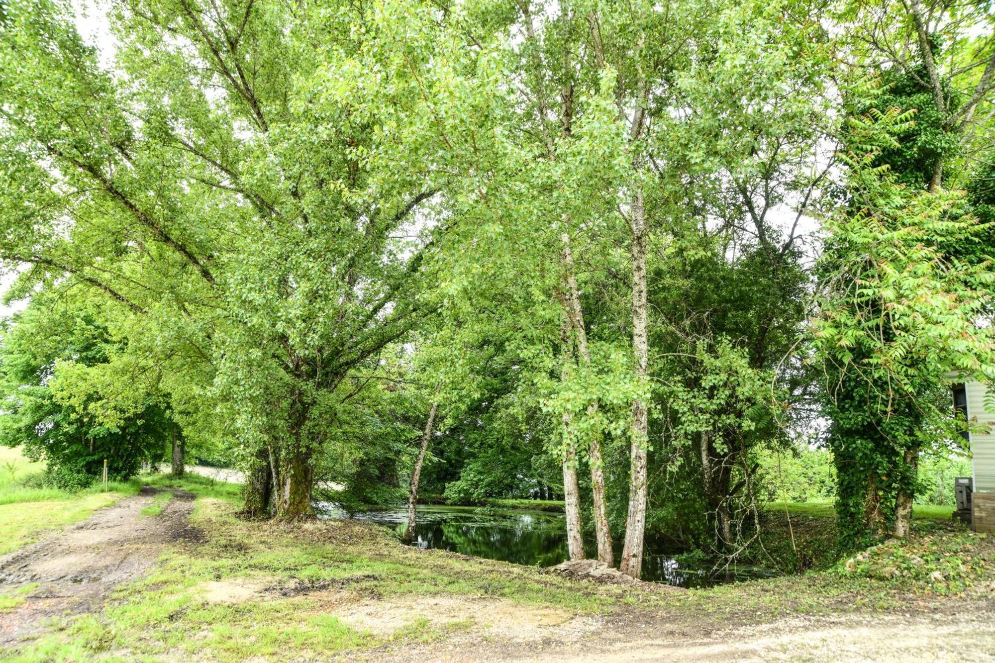Gite De La Gardie Mensignac Exteriér fotografie